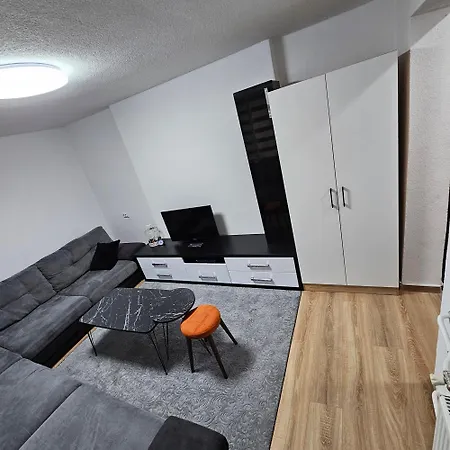 Stan 12 아파트 Lukavac (Tuzla)